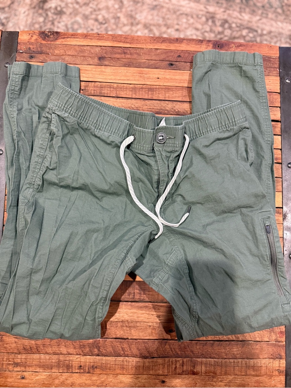 Vuori Olive Green Cargo Jogger Pants